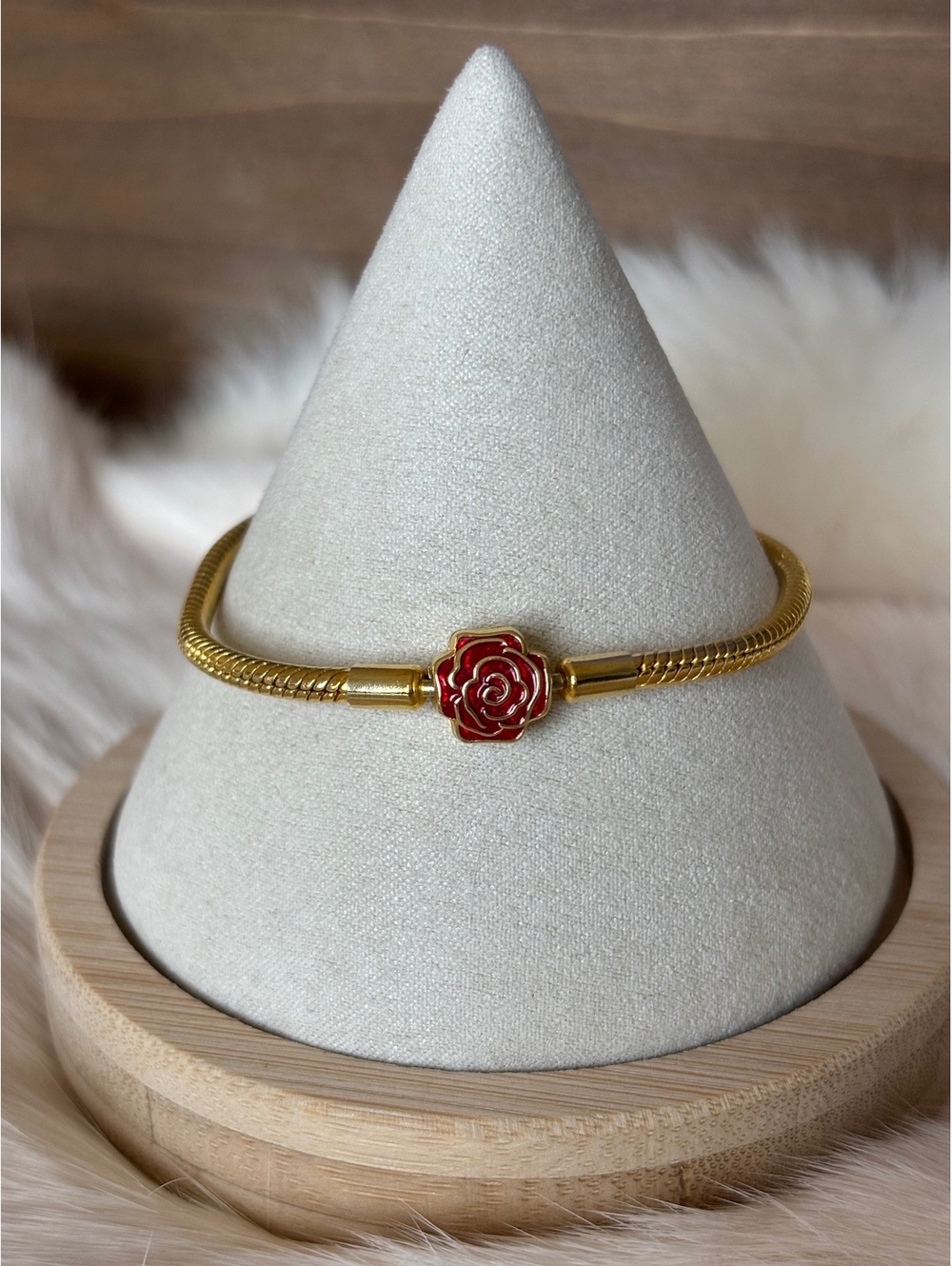 Pandora Gold Tone Bracelet with Red Rose Charm Size 6.5